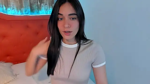 Emma Sophia2 online show from February 22, 6:39 am