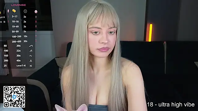 mybunnywendy online show from October 5, 3:36 pm