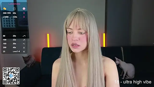 mybunnywendy online show from October 3, 1:01 pm