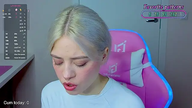 mybunnywendy online show from June 14, 7:04 pm