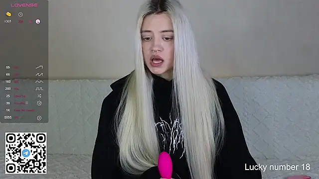 mybunnywendy online show from December 19, 1:35 pm