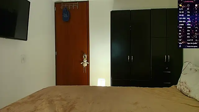 Snapshot of miss_seline chatting on February 10, 11:02 pm miss seline online show from February 10, 11:02 pm