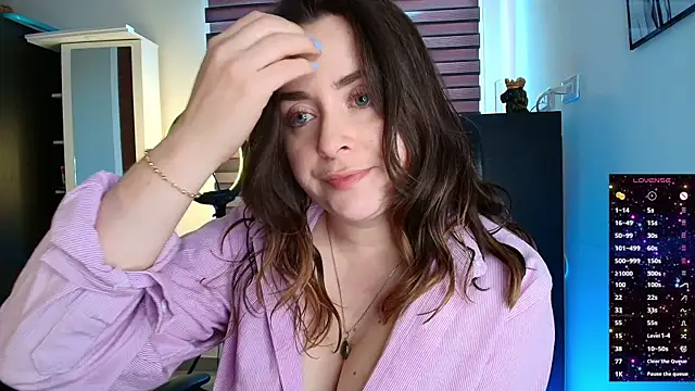Snapshot of miss_seline chatting on May 16, 5:01 pm miss seline online show from May 16, 5:01 pm
