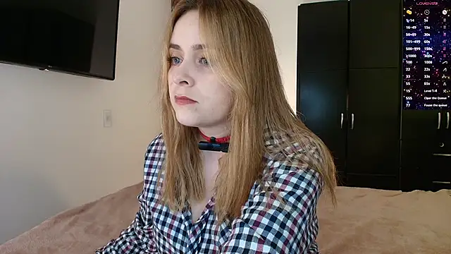 Snapshot of miss_seline chatting on January 2, 11:38 pm miss seline online show from January 2, 11:38 pm