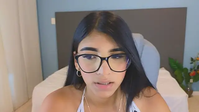 Snapshot of maiaa_ruiz chatting on October 23, 3:00 pm maiaa ruiz online show from October 23, 3:00 pm