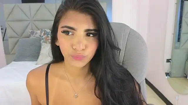 maiaa ruiz online show from April 9, 1:28 pm