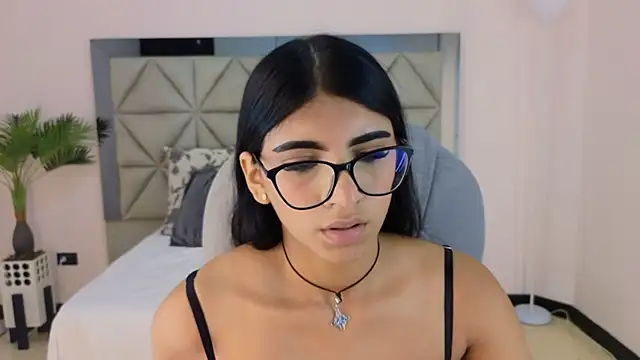 Snapshot of maiaa_ruiz chatting on November 18, 2:53 pm maiaa ruiz online show from November 18, 2:53 pm