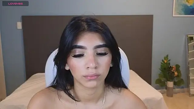 Snapshot of maiaa_ruiz chatting on January 14, 1:28 pm maiaa ruiz online show from January 14, 1:28 pm