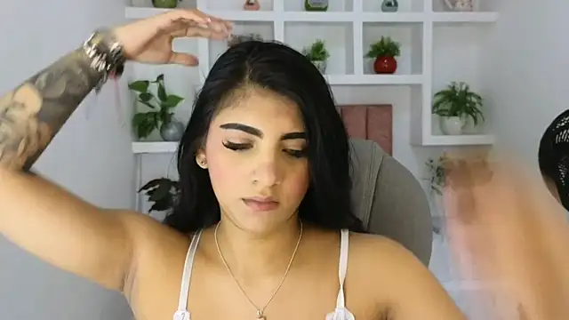 maiaa ruiz online show from June 26, 1:28 pm