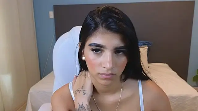 Snapshot of maiaa_ruiz chatting on January 10, 4:51 pm maiaa ruiz online show from January 10, 4:51 pm