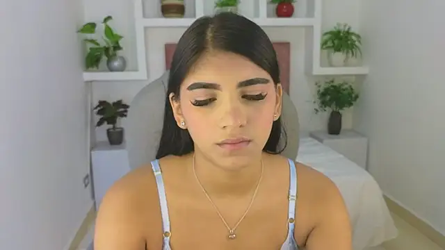 maiaa ruiz online show from May 13, 1:51 pm