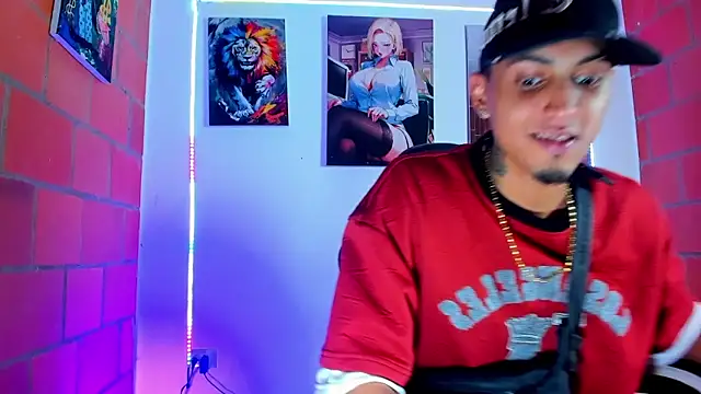 Liam lee online show from March 6, 11:44 pm