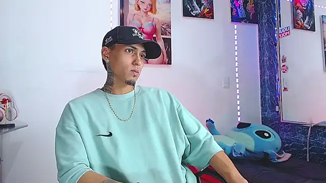 Liam lee online show from November 6, 10:36 pm