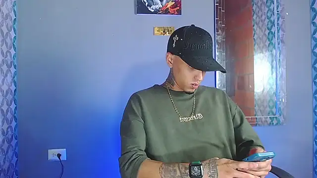 Liam lee online show from May 22, 11:36 pm