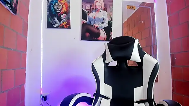 Liam lee online show from March 11, 8:58 pm