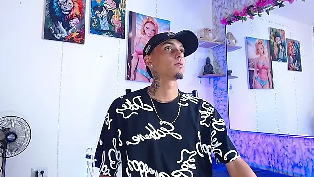 Liam lee online show from October 15, 11:13 pm