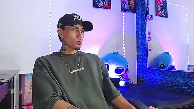 Liam lee online show from November 14, 2:54 pm