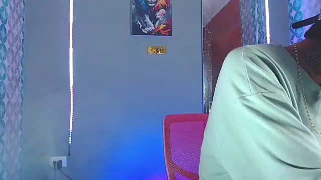 Liam lee online show from April 14, 12:04 am