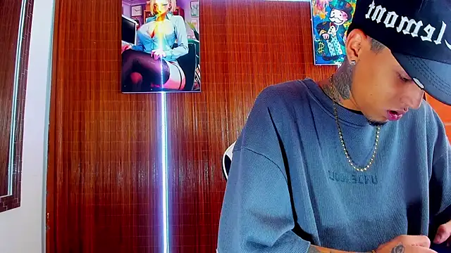 Liam lee online show from February 12, 2:39 pm