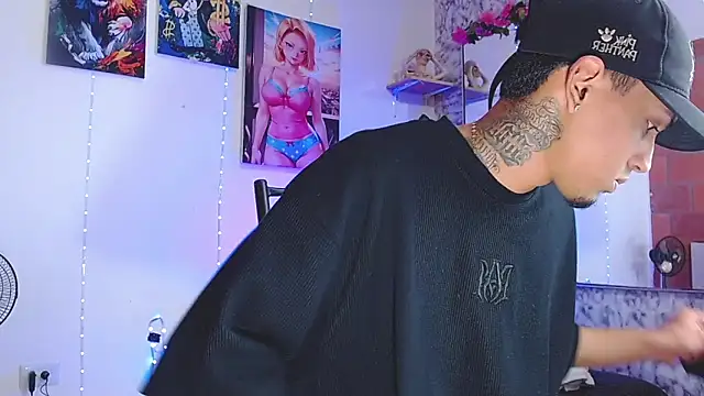 Liam lee online show from October 25, 1:01 pm