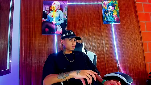 Liam lee online show from February 10, 9:14 pm