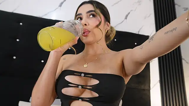 Annyy Rosse online show from May 14, 5:15 am