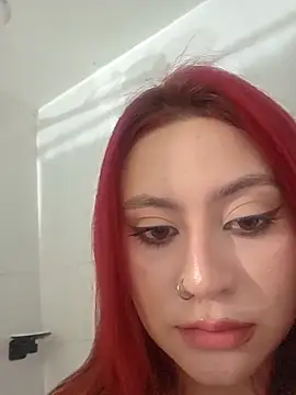 Scarlet garnet online show from June 12, 3:37 am