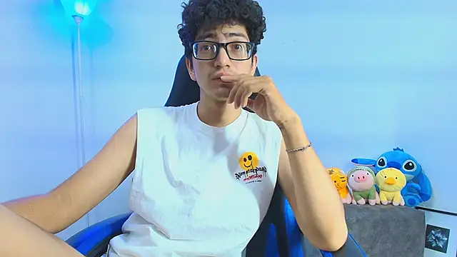 Snapshot of TylerWhite_ chatting on September 30, 5:13 am TylerWhite online show from September 30, 5:13 am