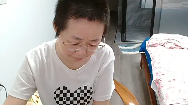 sonyx online show from April 19, 4:19 pm