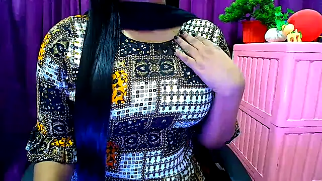 Snapshot of Kashish_11 chatting on March 12, 6:32 pm Kashish 11 online show from March 12, 6:32 pm