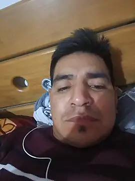 latino17 online show from January 8, 7:03 am