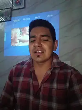 latino17 online show from March 10, 8:40 am