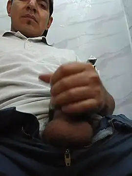 latino17 online show from November 28, 6:24 am