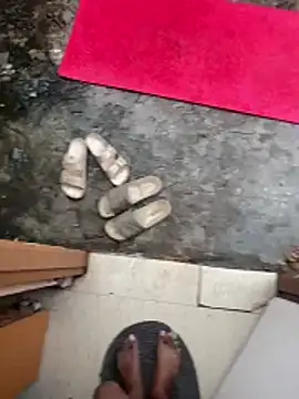 Snapshot of therawnomad chatting on October 29, 7:40 am therawnomad online show from October 29, 7:40 am