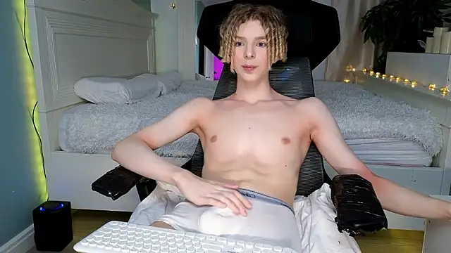 Kudi Minnt online show from March 16, 8:22 pm