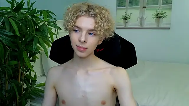 Kudi Minnt online show from November 1, 4:56 pm