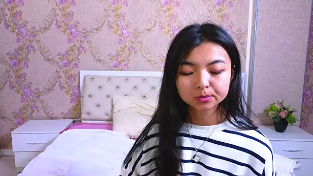 Shy Kira online show from January 24, 6:35 pm