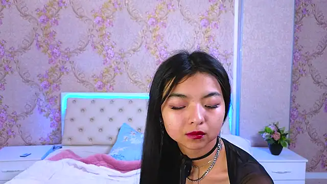 Shy Kira online show from January 22, 1:11 pm