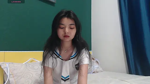 Shy Kira online show from May 11, 9:10 am