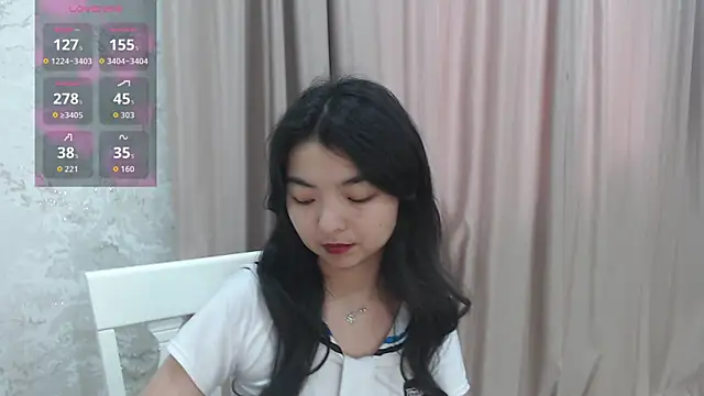 Snapshot of Shy_Kira chatting on July 14, 10:21 am Shy Kira online show from July 14, 10:21 am