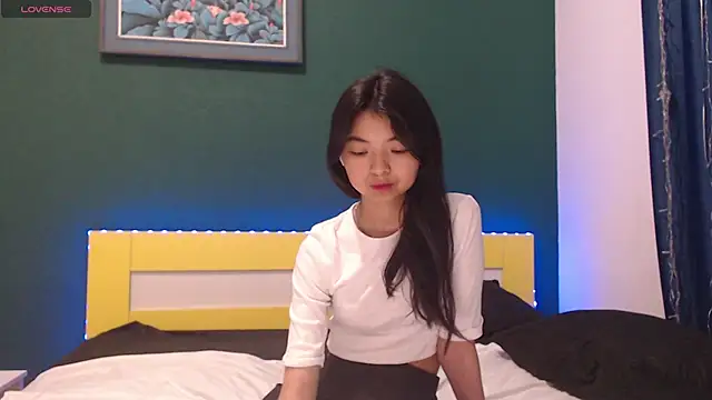 Shy Kira online show from March 4, 10:34 am