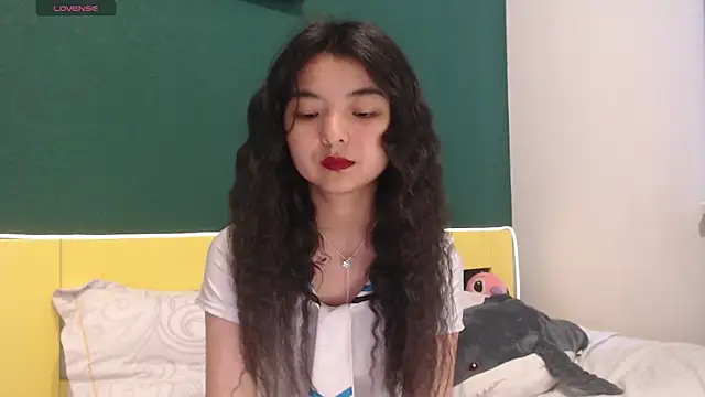 Shy Kira online show from May 29, 8:42 am