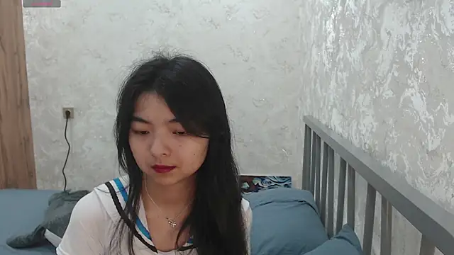 Snapshot of Shy_Kira chatting on July 9, 9:10 am Shy Kira online show from July 9, 9:10 am
