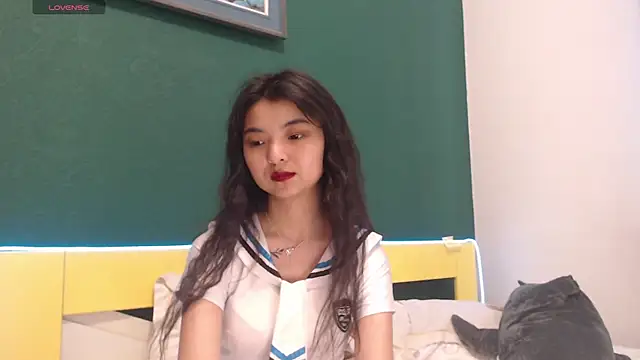 Shy Kira online show from June 1, 8:47 am