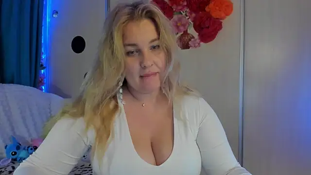 CoraSwon online show from September 25, 6:41 am