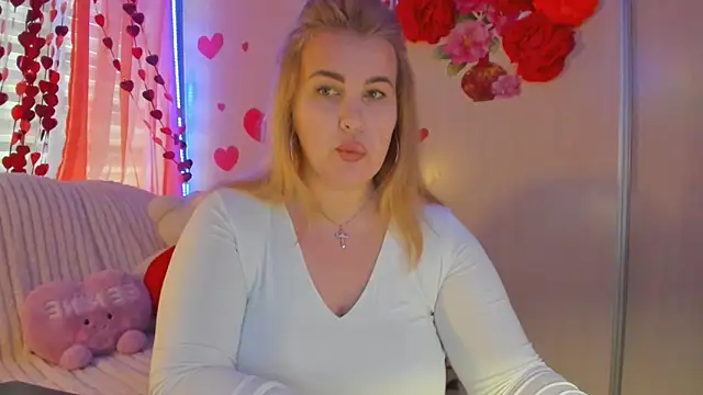 CoraSwon online show from February 26, 7:34 am