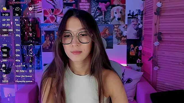 Snapshot of LanaBaker chatting on March 10, 2:50 am LanaBaker online show from March 10, 2:50 am