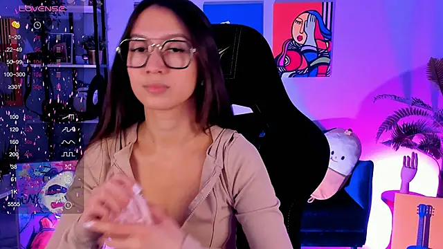 Snapshot of LanaBaker chatting on November 3, 2:50 am LanaBaker online show from November 3, 2:50 am