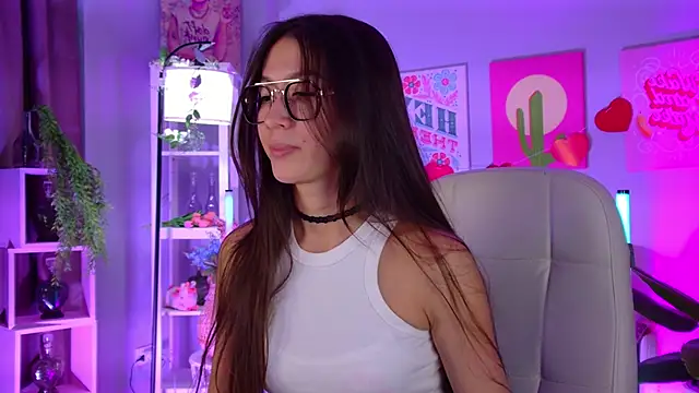 LanaBaker online show from April 3, 2:40 am