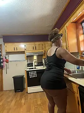 Snapshot of KLoveeee chatting on March 12, 5:38 pm KLoveeee online show from March 12, 5:38 pm